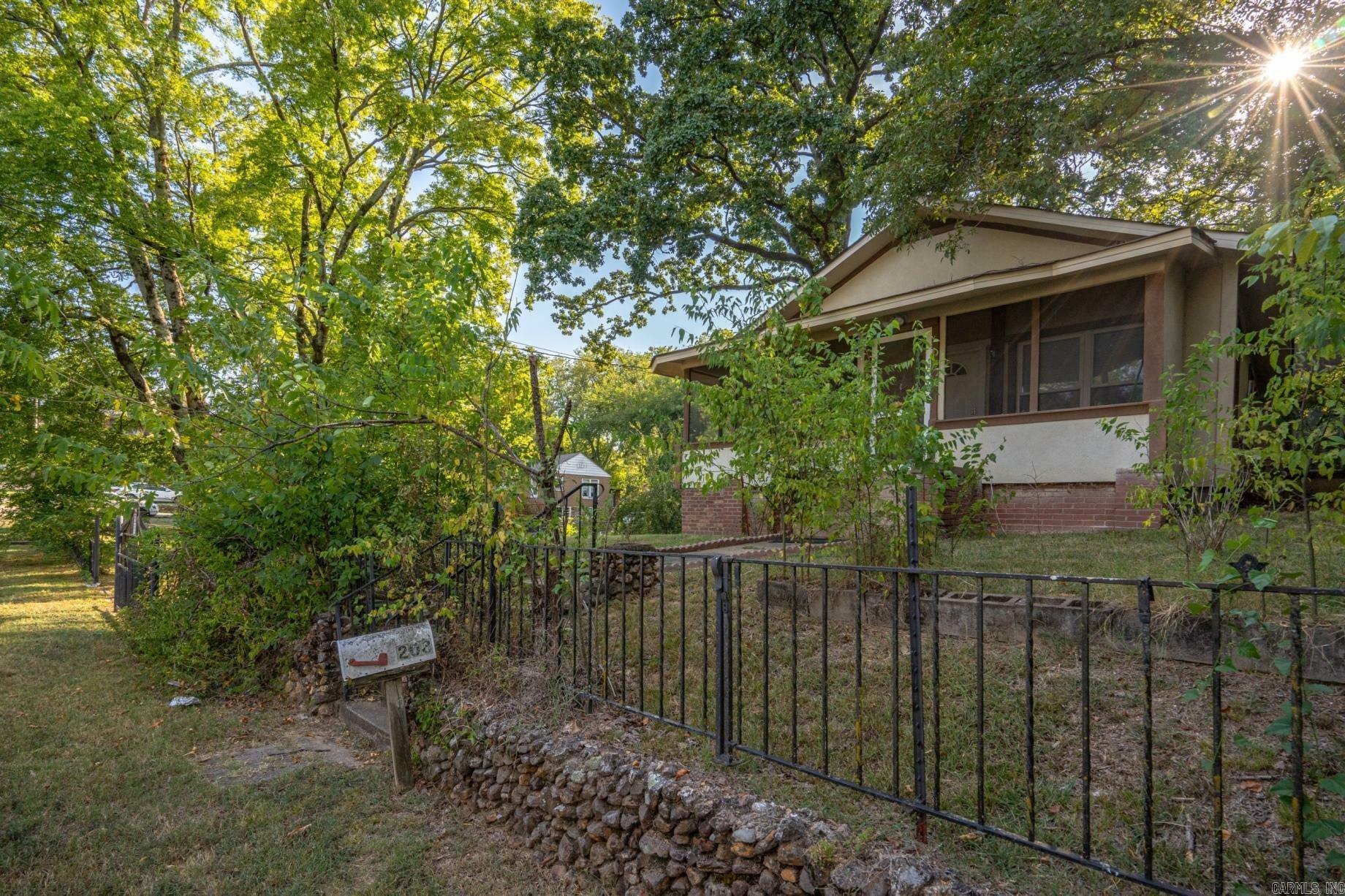 Property Photo: 208 Virginia AR 71901