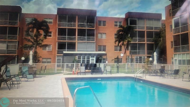 Property Photo:  3048 E Sunrise Lakes Dr 221  FL 33322 