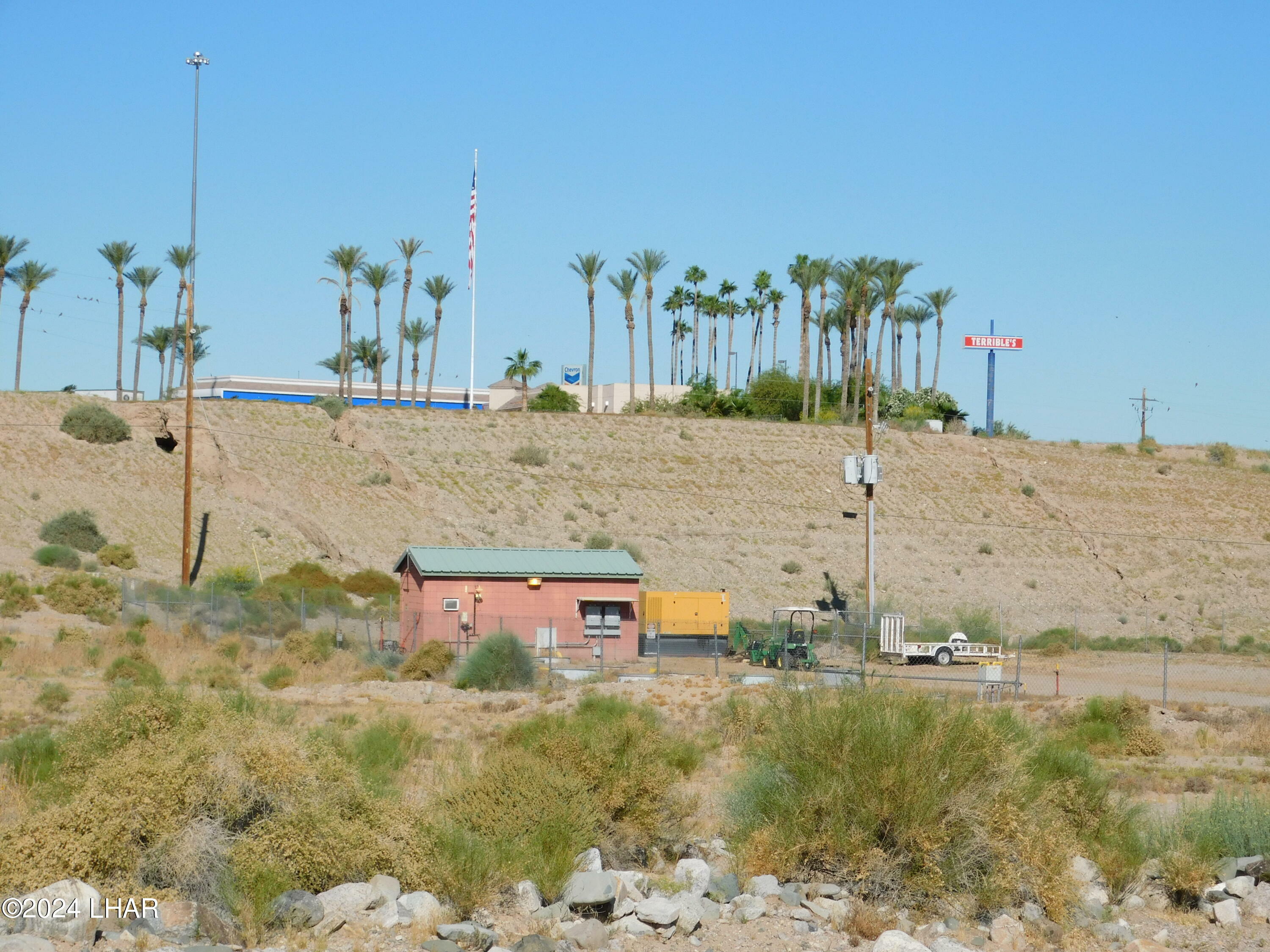 Property Photo:  16N/20W Behind Pilot/Gateway  AZ 86404 