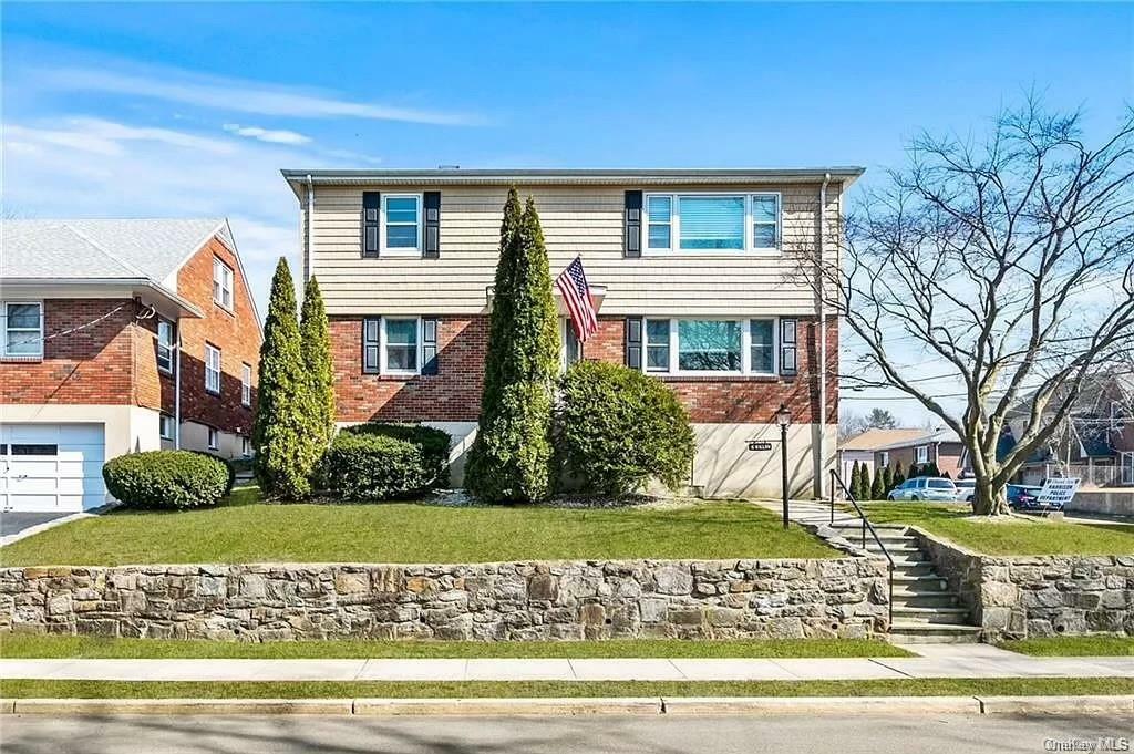 Property Photo:  4 Willow Street  NY 10604 