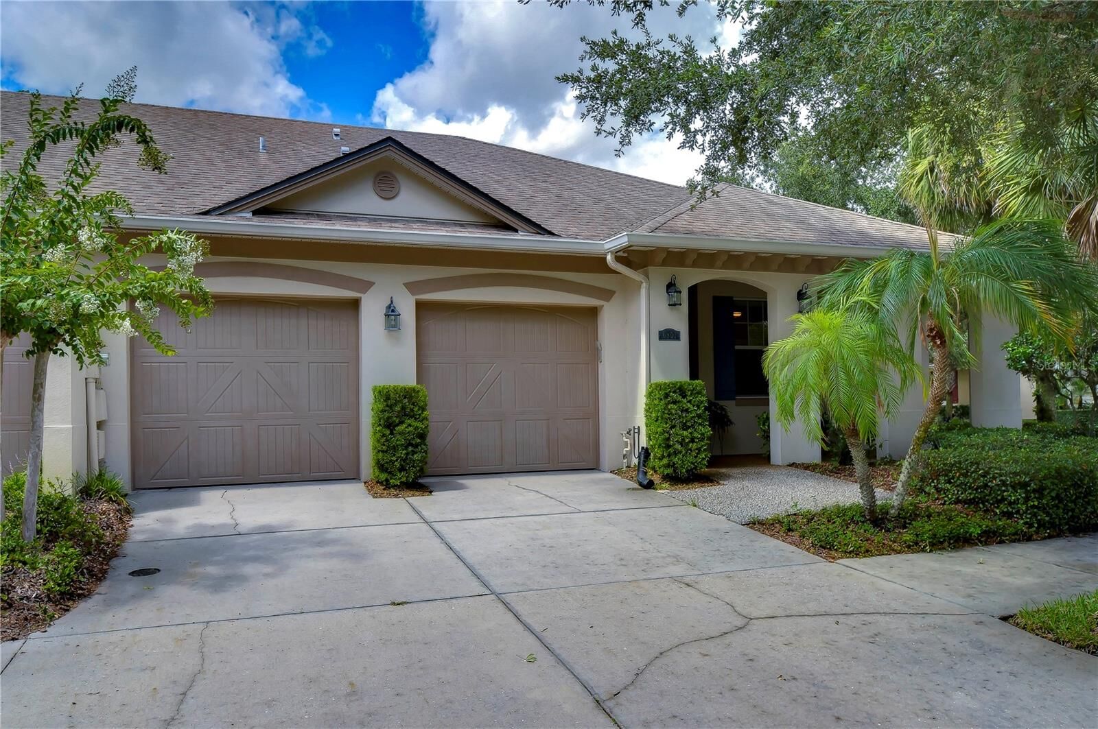 Property Photo:  6801 Lockington Court  FL 33625 