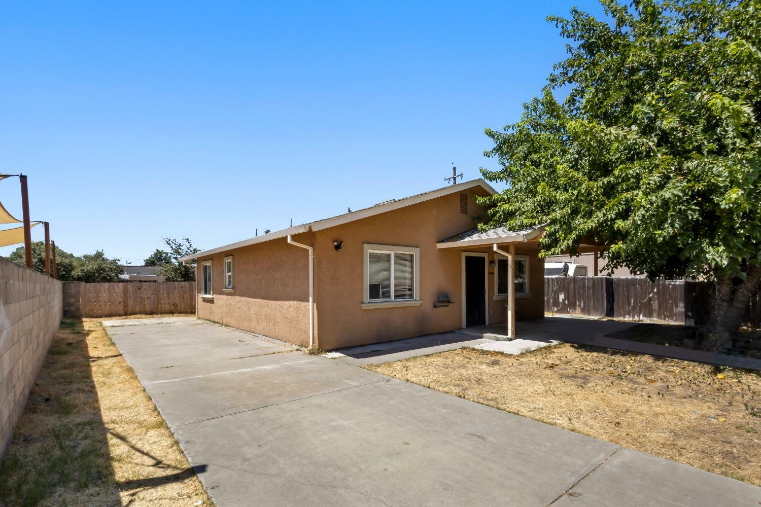 Property Photo:  1949 Sunset Avenue  CA 95205 