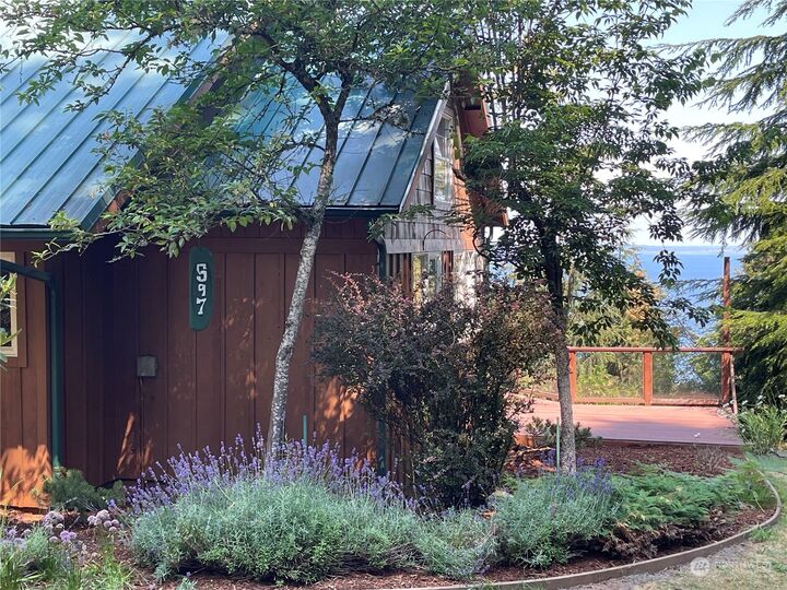 Property Photo:  597  Twin Lakes Drive  WA 98245 