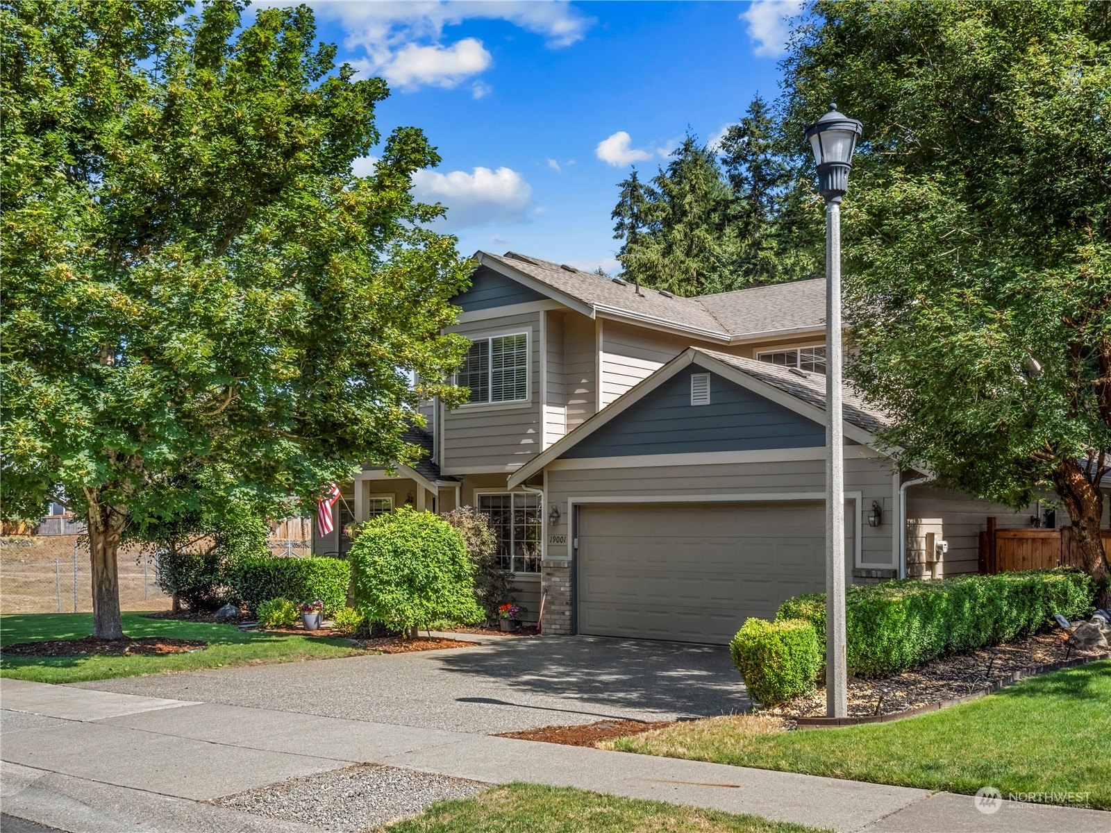 Property Photo:  19001 Silver Creek Avenue E  WA 98375 