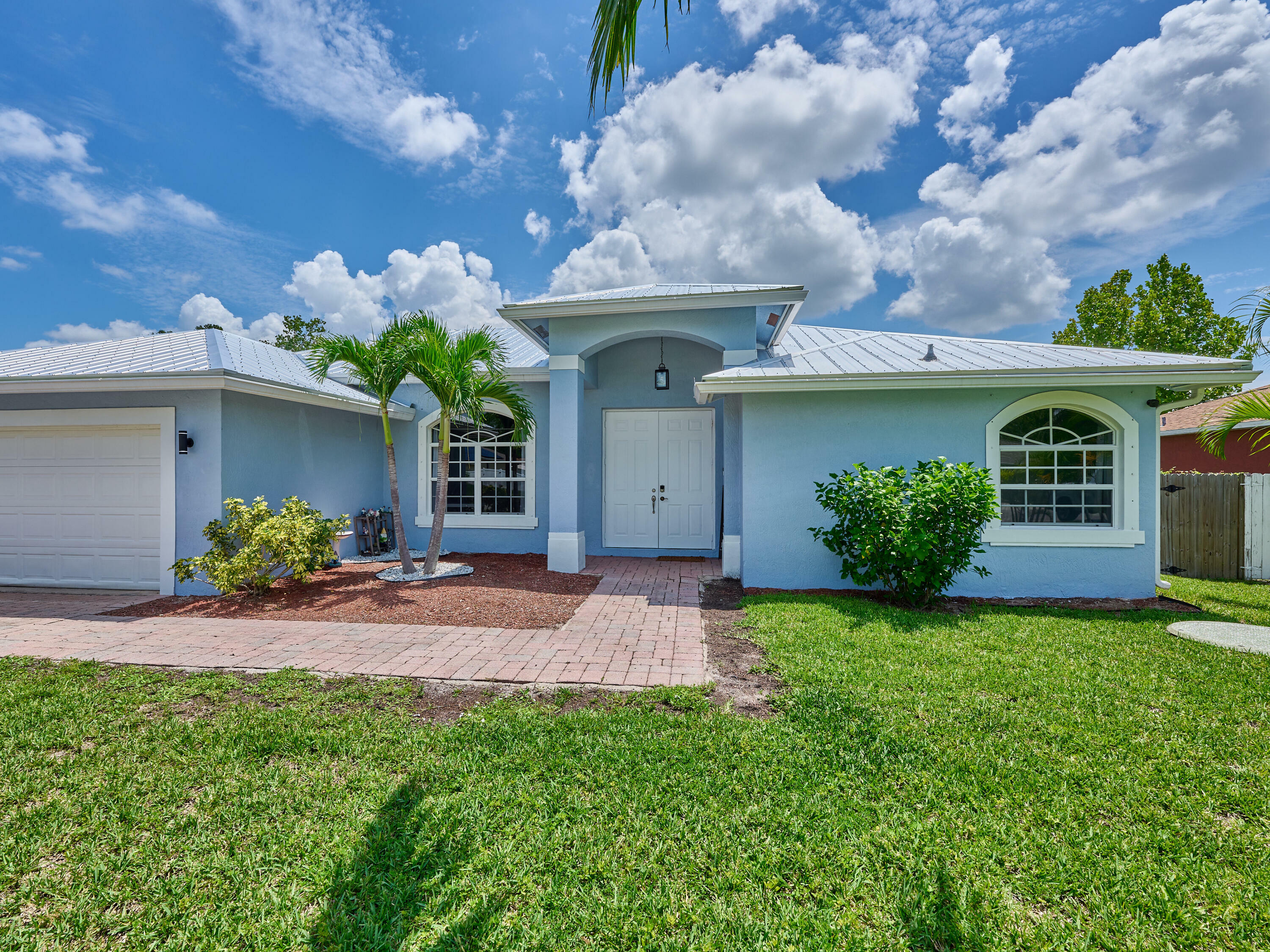 Property Photo:  343 NW Byron Street W  FL 34983 