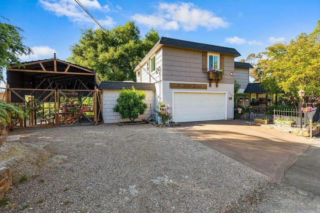 Property Photo:  720 Sky Mountain Lane  CA 91901 