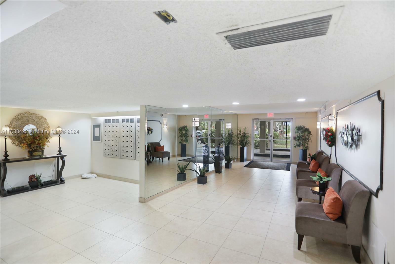 Property Photo:  6600 Cypress Rd 105  FL 33317 