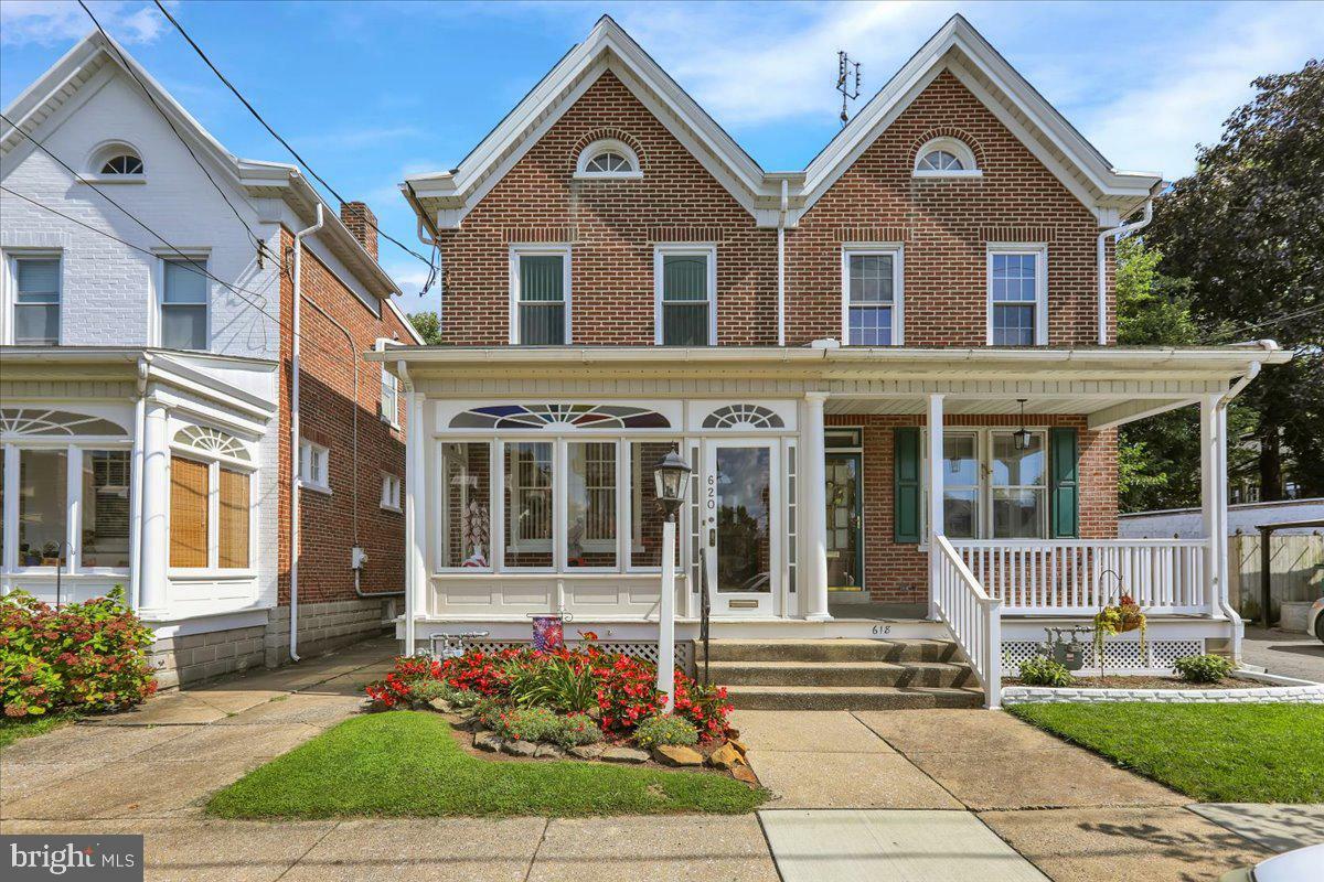 Property Photo:  620 Hamilton Street  PA 17602 