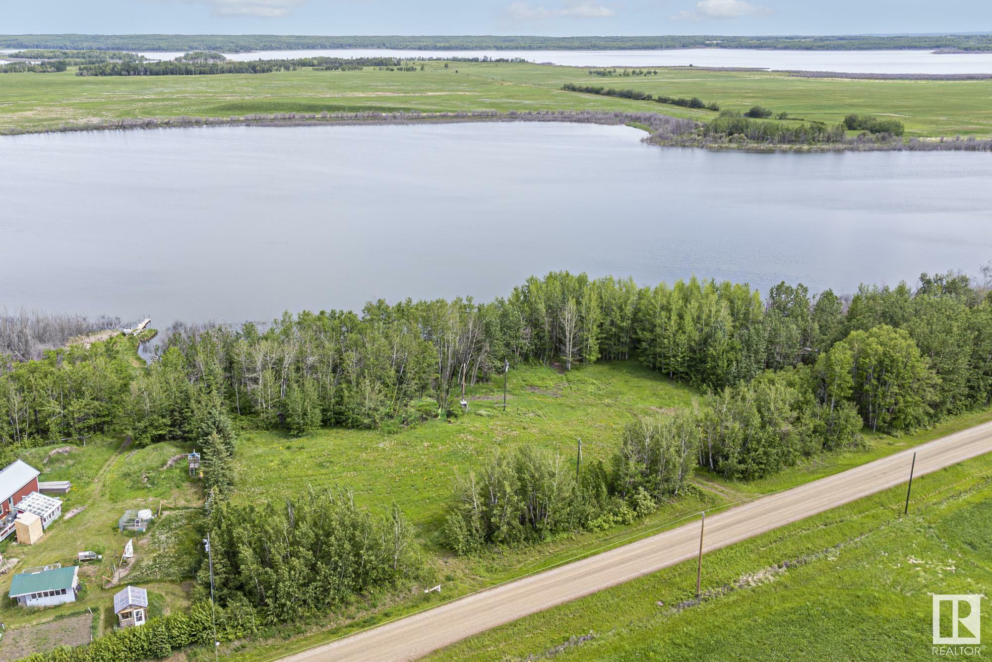 Photo de la propriété:  2 3424 Twp Rd 570  AB T0E 1A0 