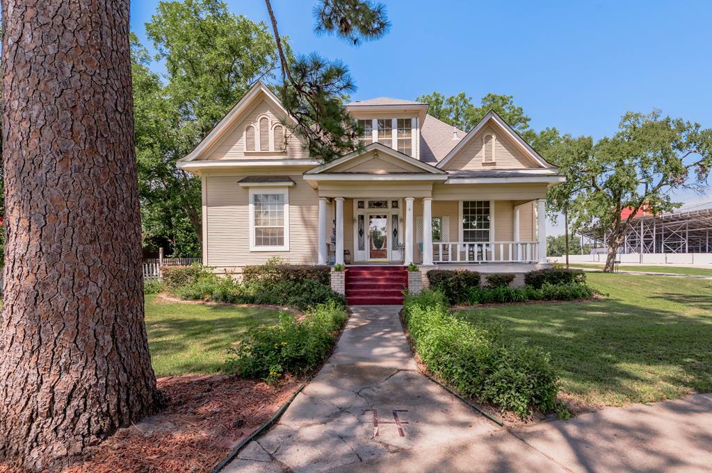 378 W. Fourth St.  Groveton TX 75845 photo