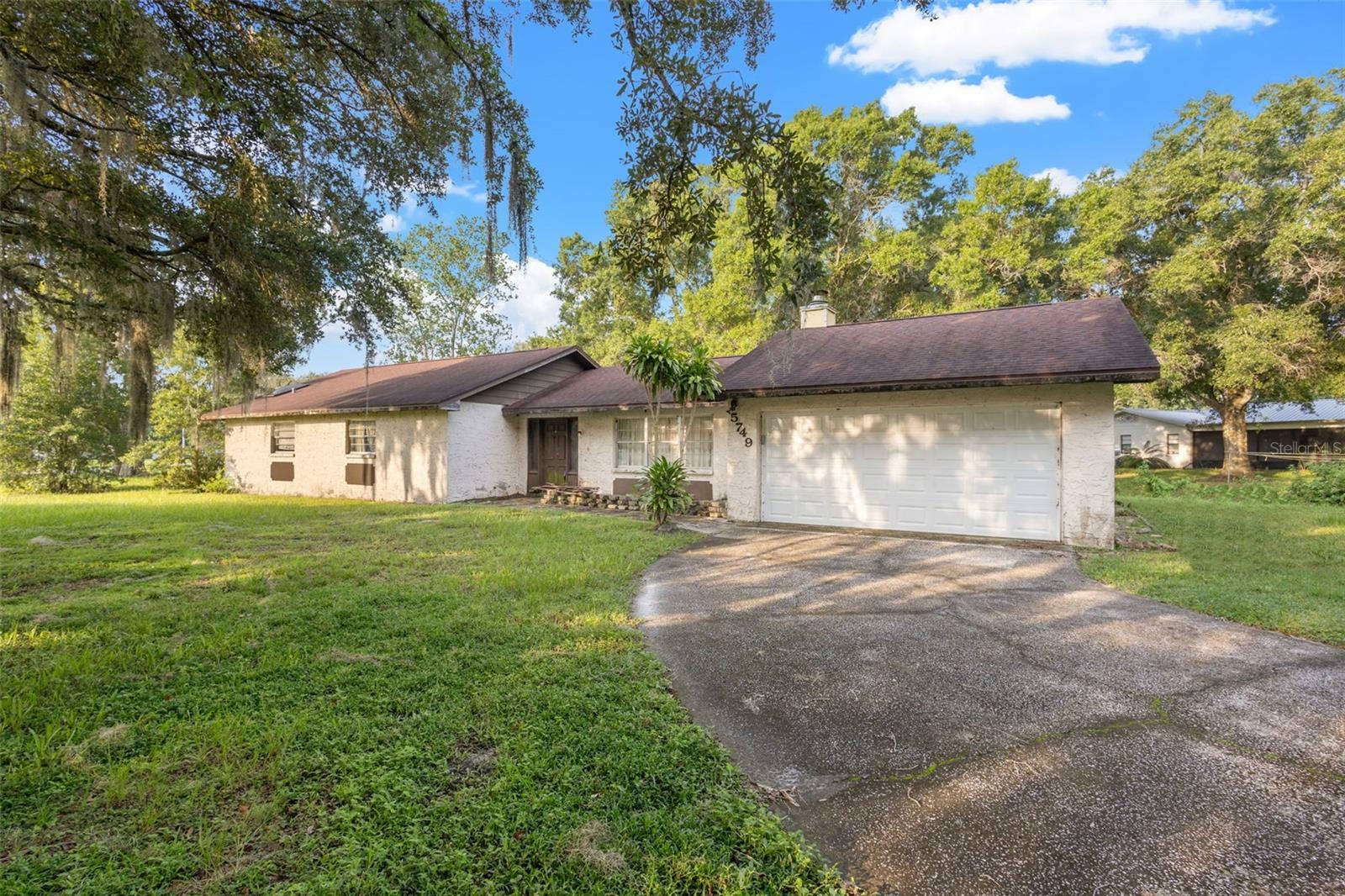 Property Photo:  5749 Southernview Drive  FL 33541 