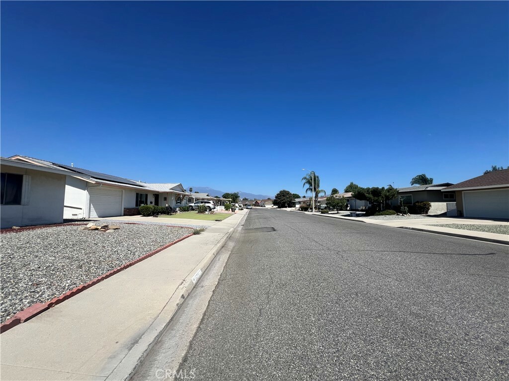 Property Photo:  1598 W Wesley Place  CA 92543 