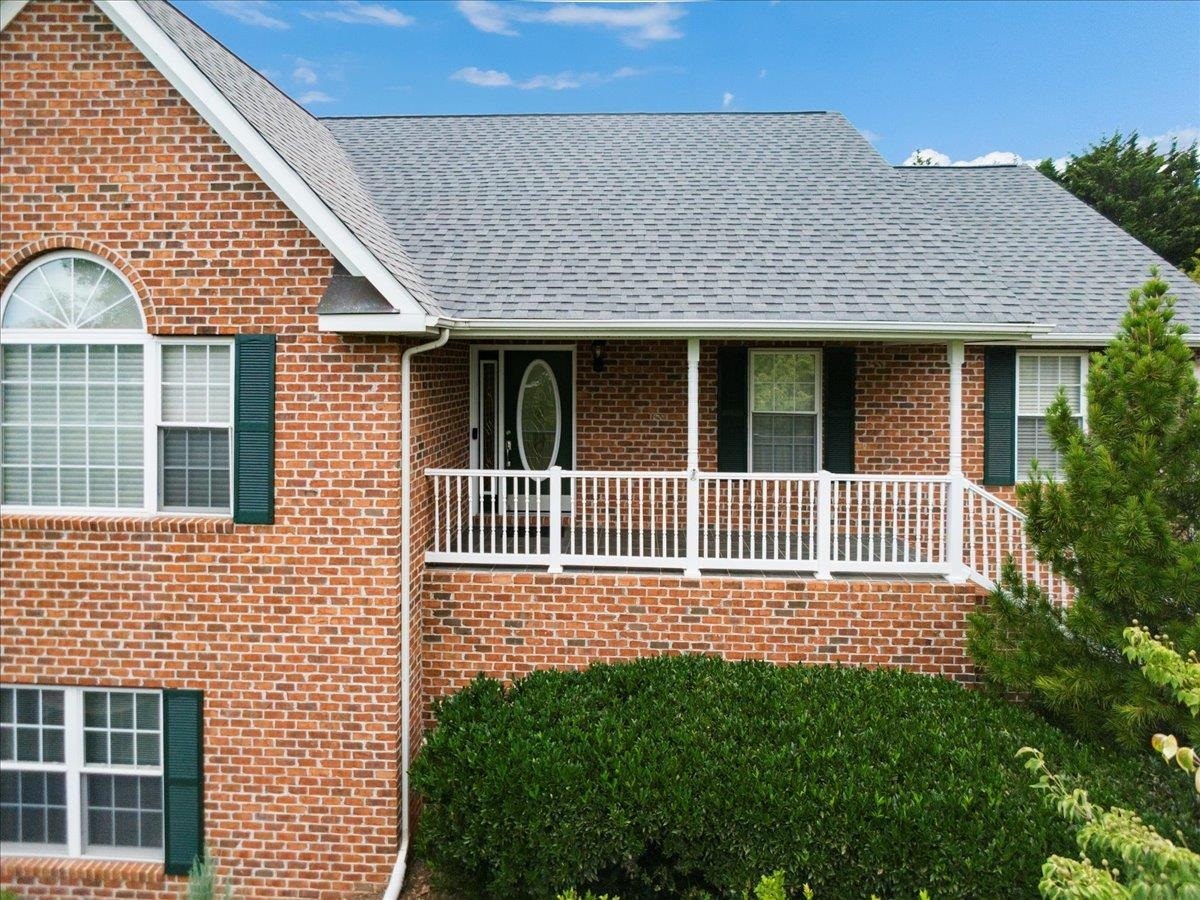 Property Photo:  6915 Doral Drive  VA 24141 