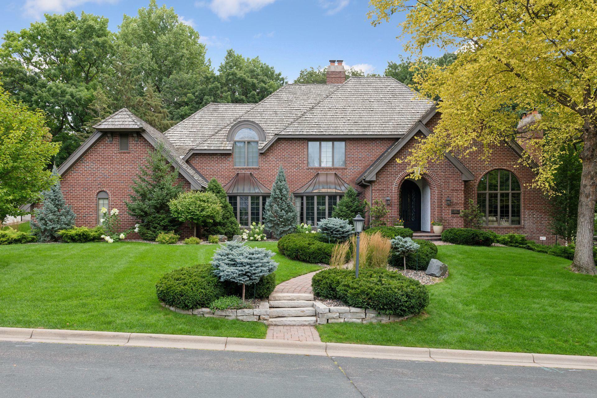 Property Photo:  5021 Interlachen Bluff  MN 55436 