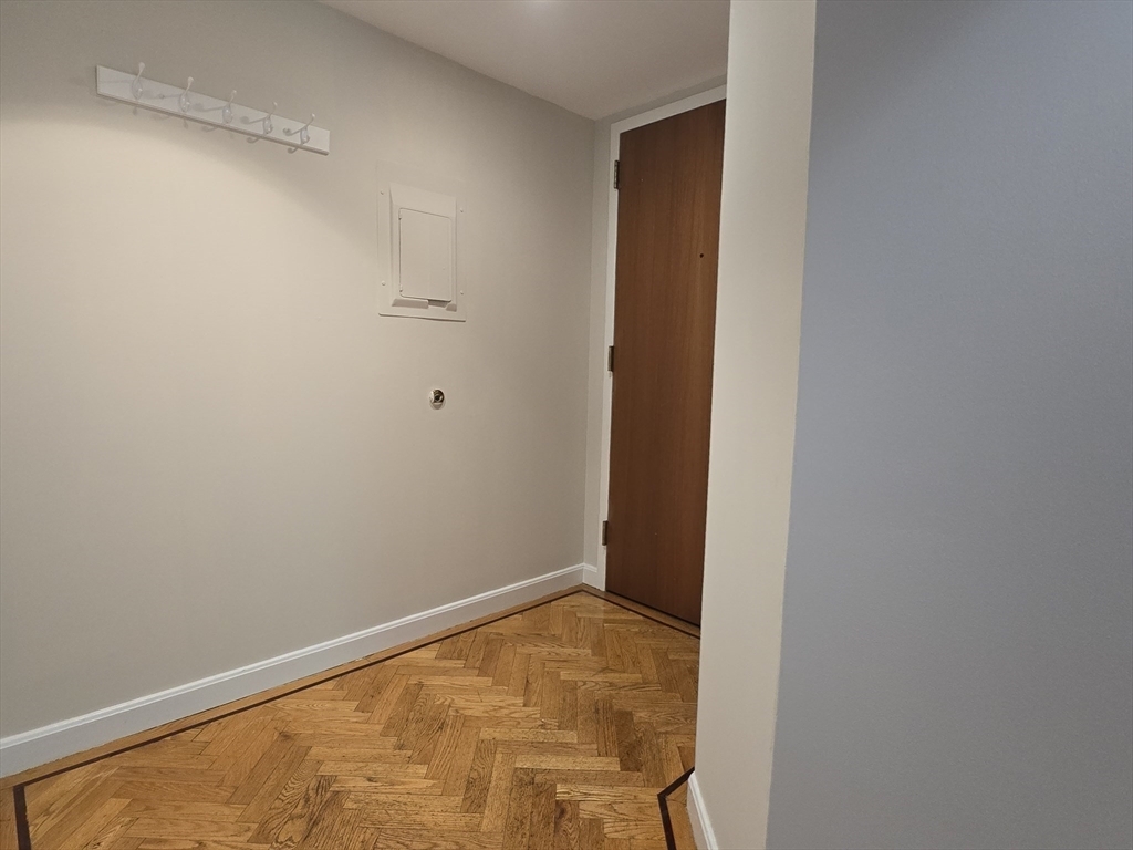 Property Photo:  931 Massachusetts Ave 401  MA 02139 