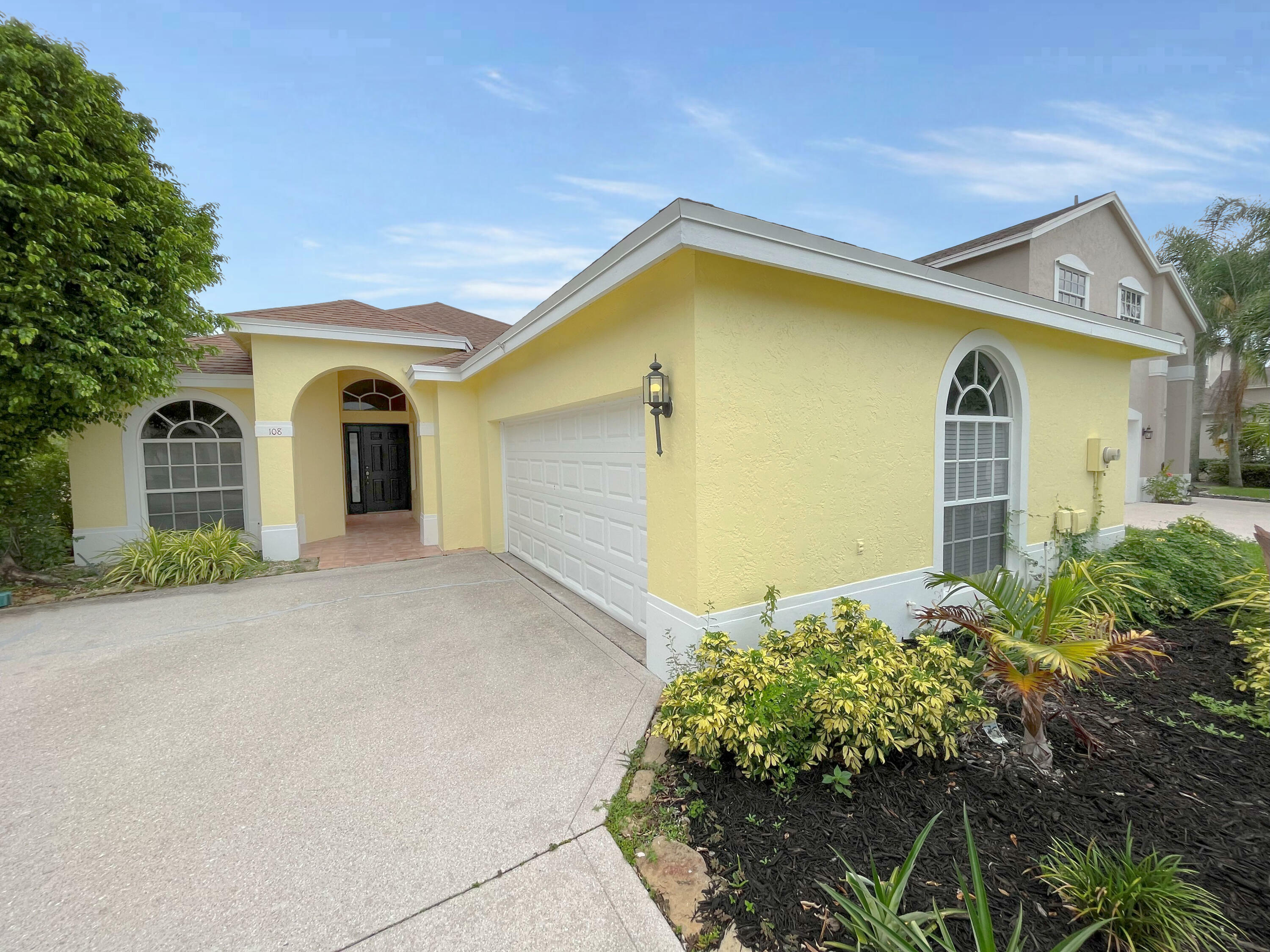 Property Photo:  108 Meadowlands Drive  FL 33411 