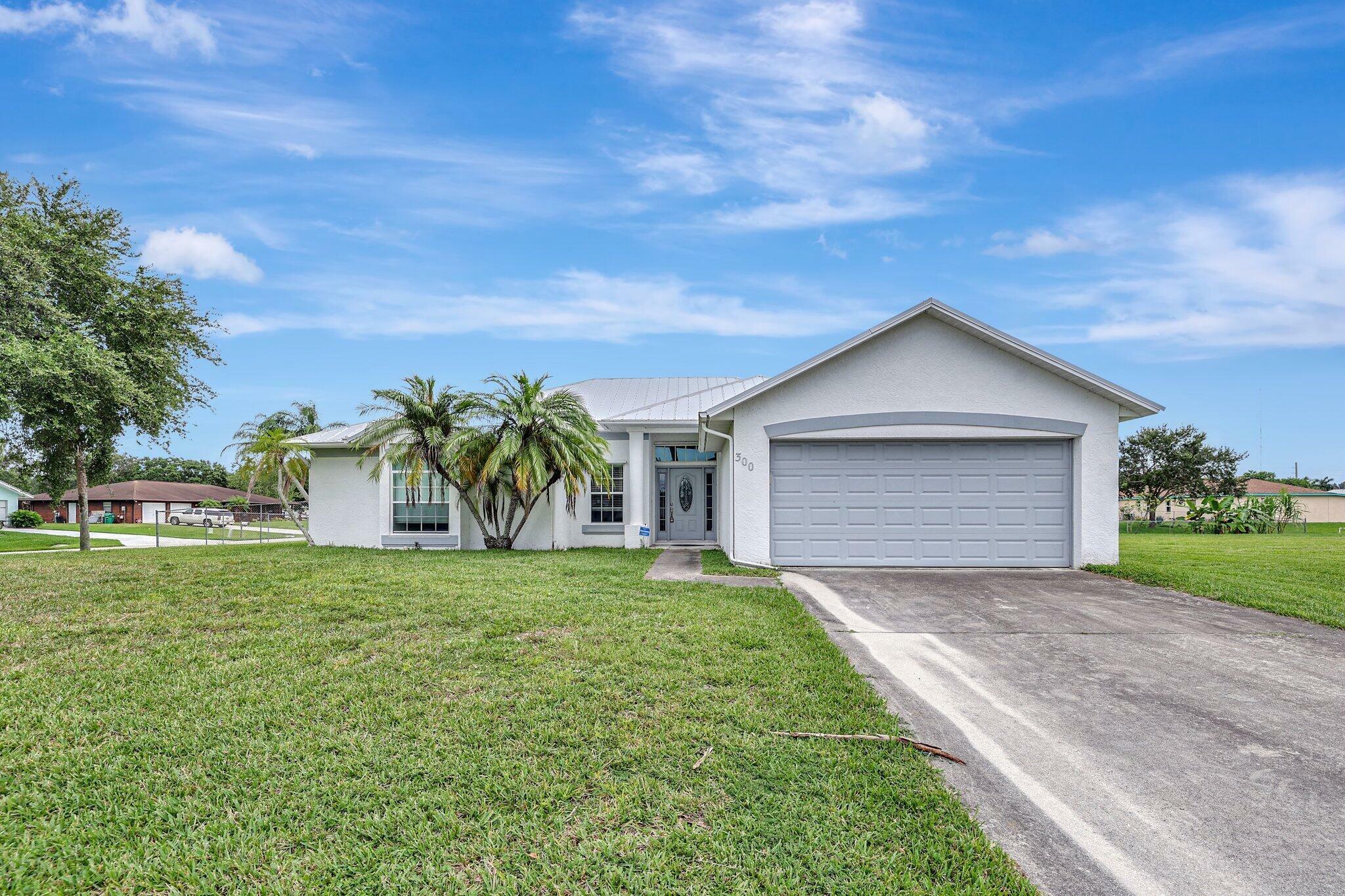 Property Photo:  300 Deerwood Lane  FL 34947 