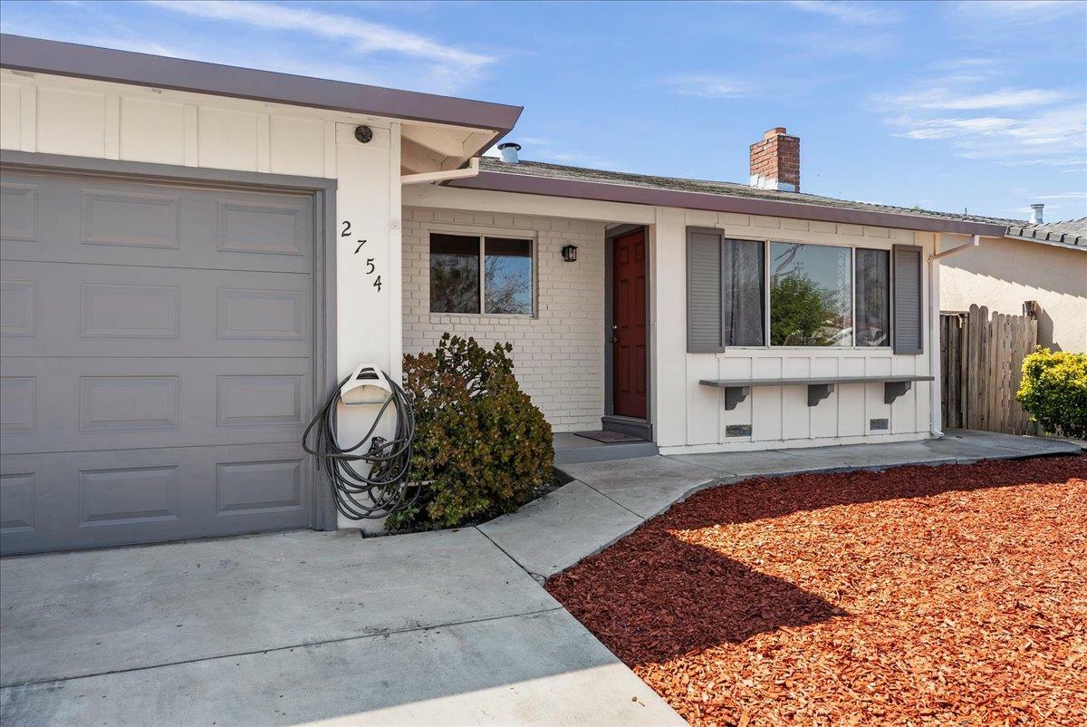 Property Photo:  2754 Twin Oaks Lane  CA 95127 