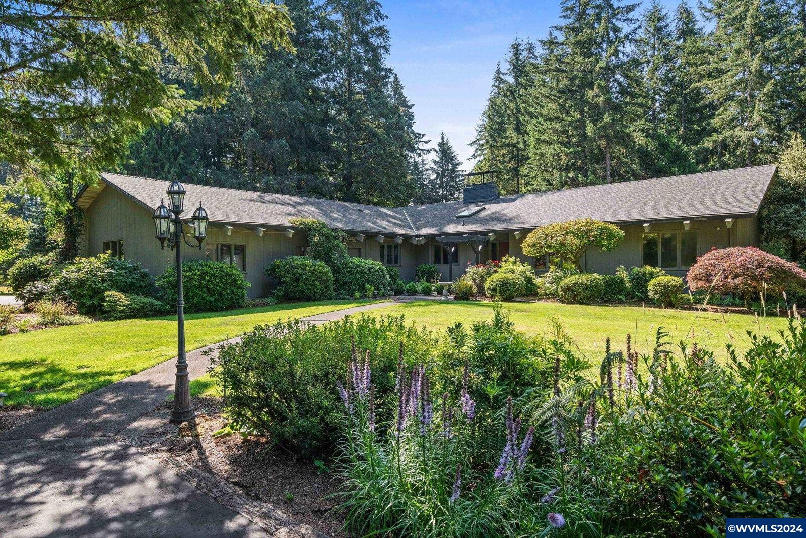 Property Photo: 15522 North Santiam Hwy SE OR 97383