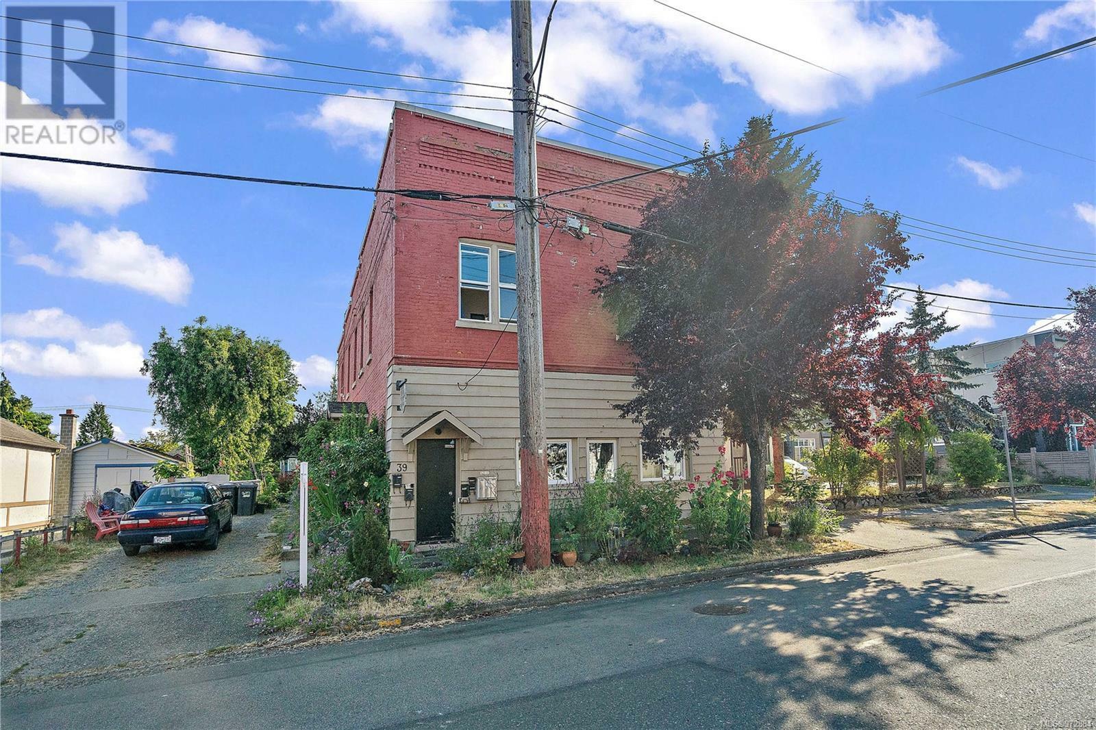 Property Photo:  39-41 Ontario Street  BC V8V 1A8 