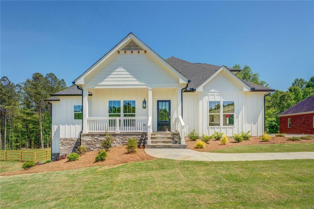 Property Photo:  160 Rose Creek Drive  GA 30014 