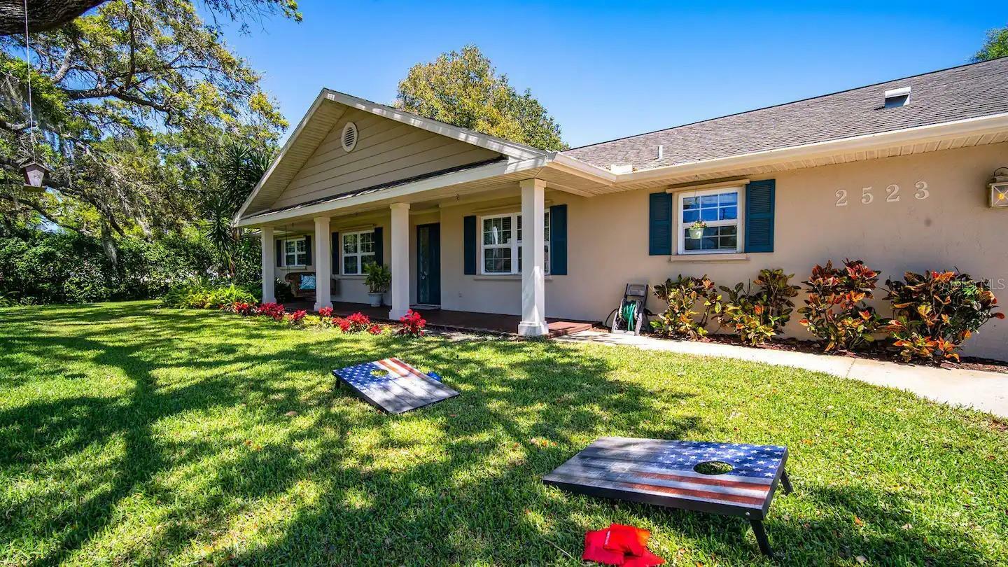 Property Photo:  2523 51st Street W  FL 34209 