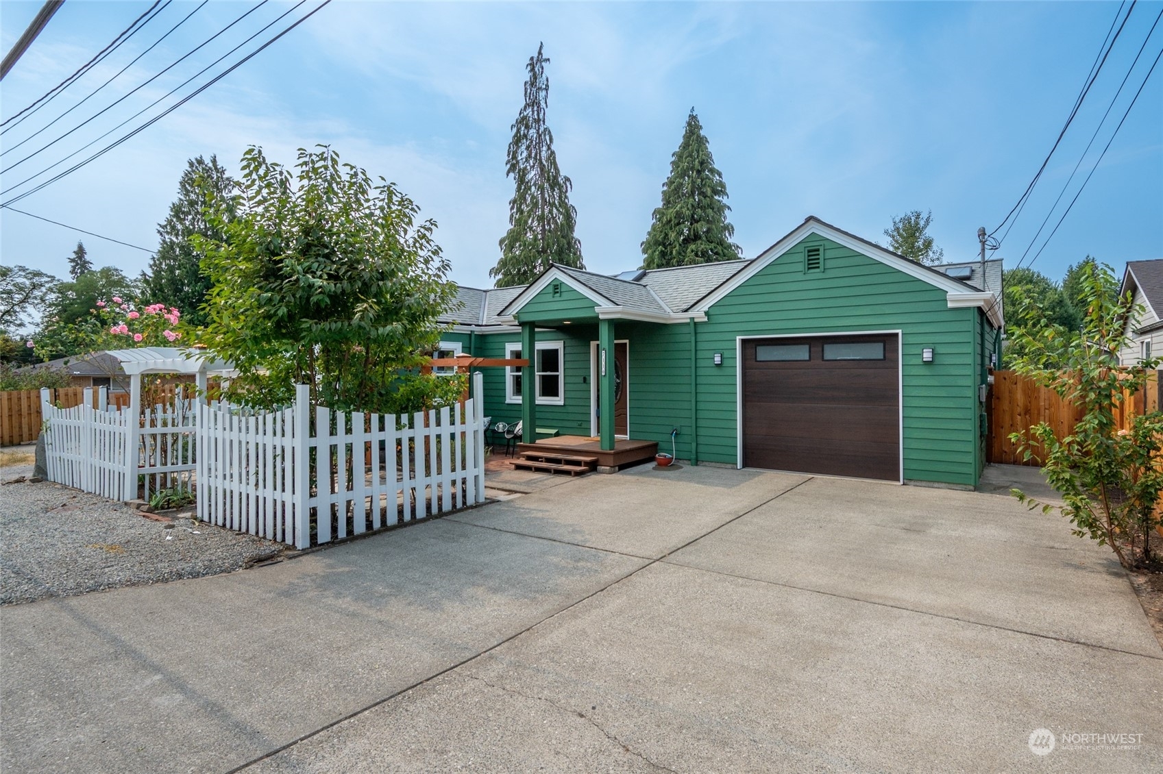 Property Photo:  7110 Jefferson Avenue  WA 98203 