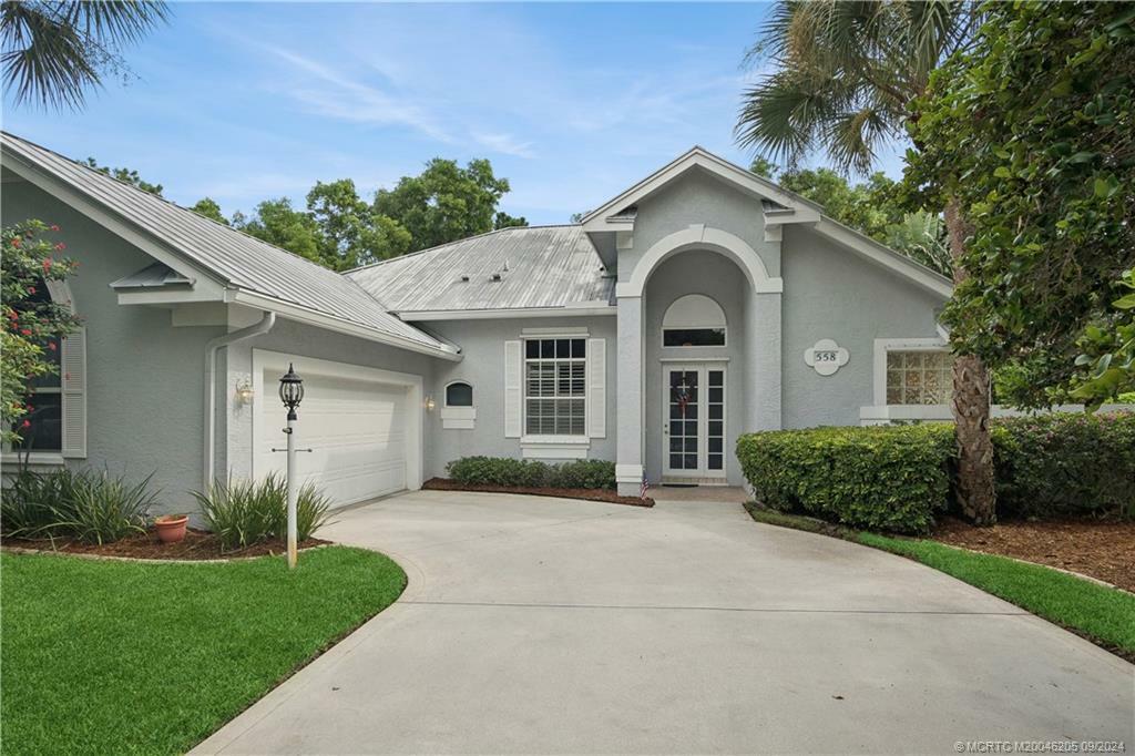 Property Photo:  558 SE Southwood Trail  FL 34997 