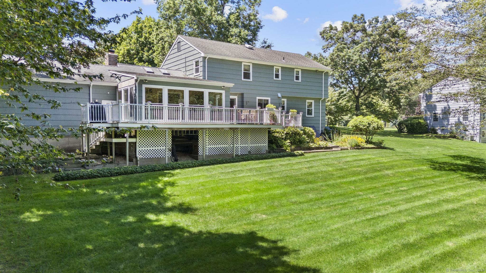 Property Photo:  11 Lynnbrook Road  CT 06611 