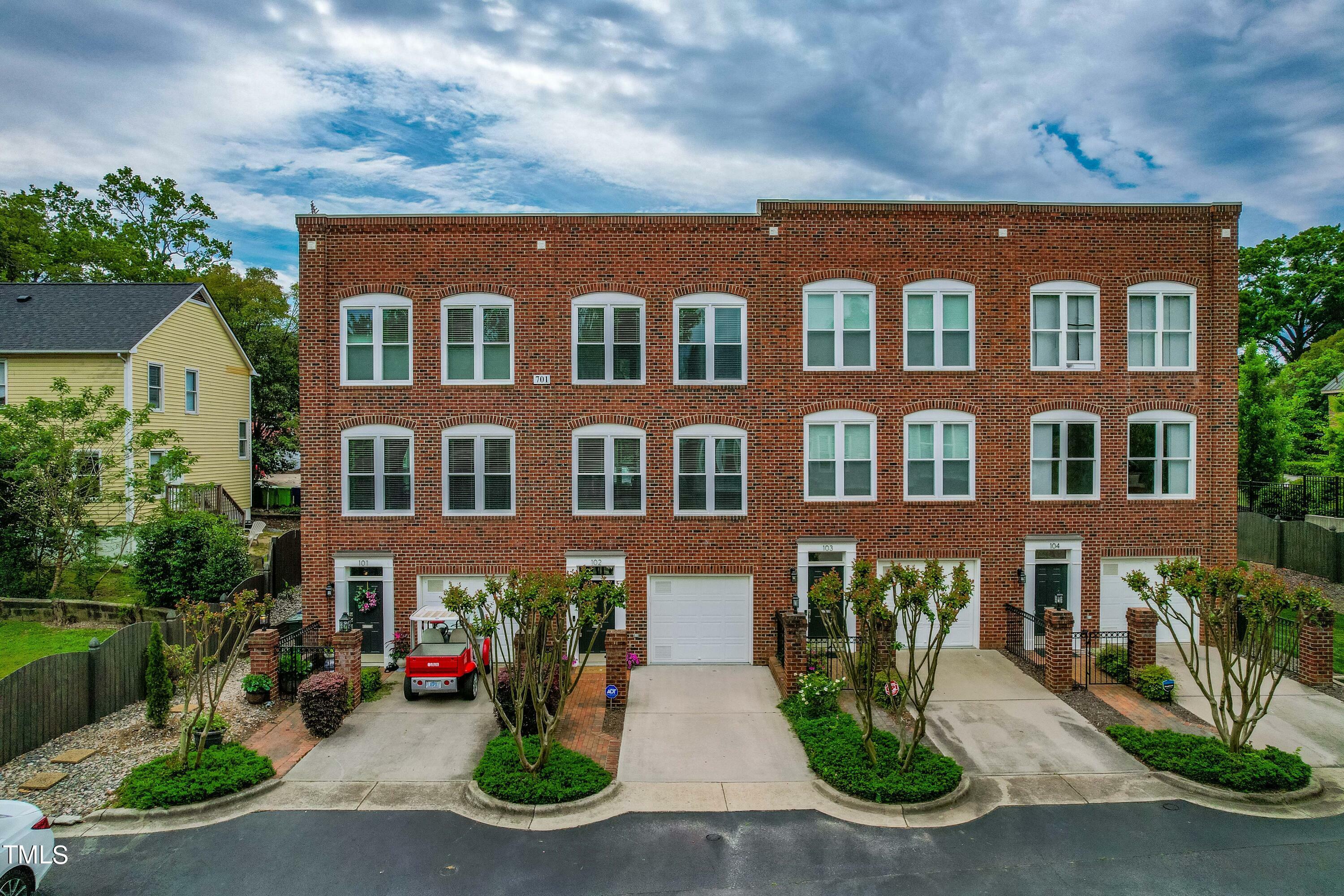 Property Photo: 701 W Lane Street 102 NC 27603