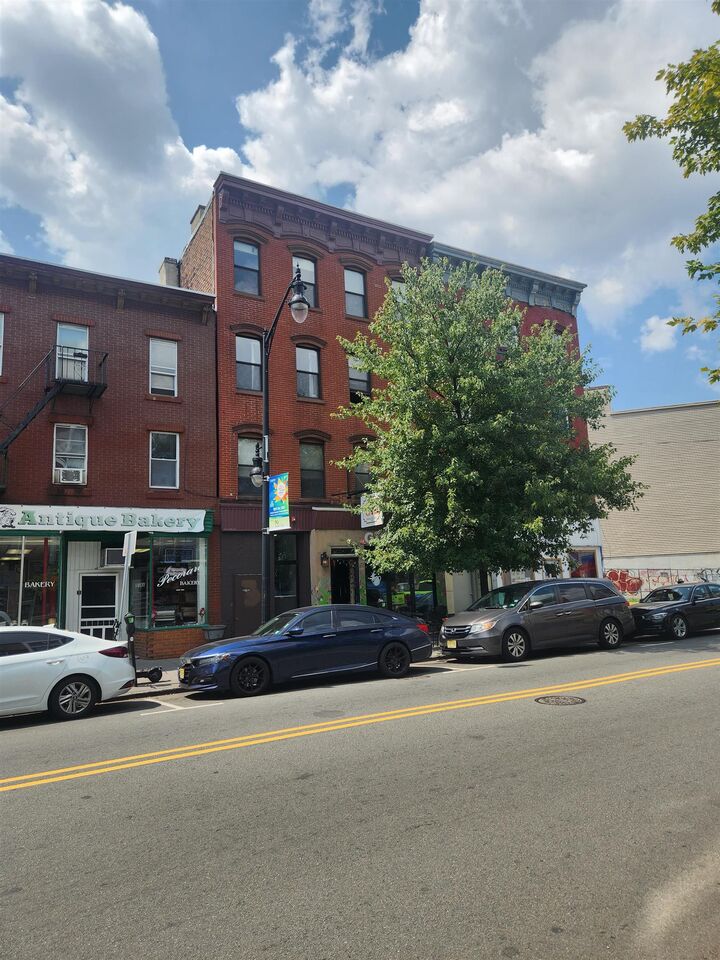 281 Newark Ave 3R  Jc, Downtown NJ 07302 photo