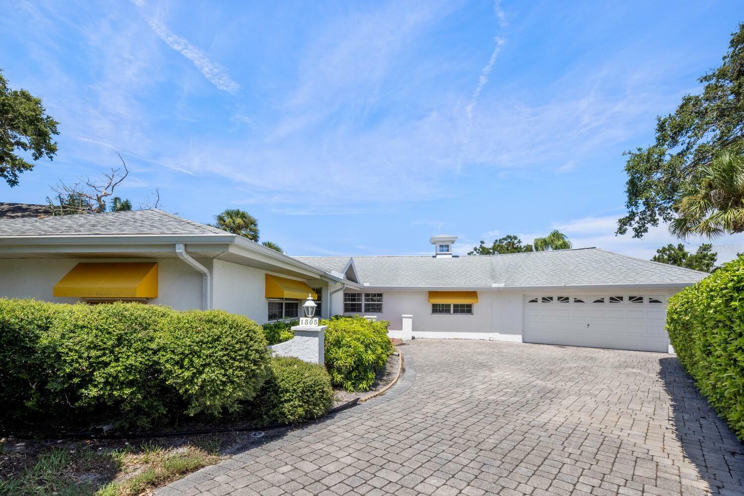 Property Photo:  1805 Upper Cove Terrace  FL 34231 