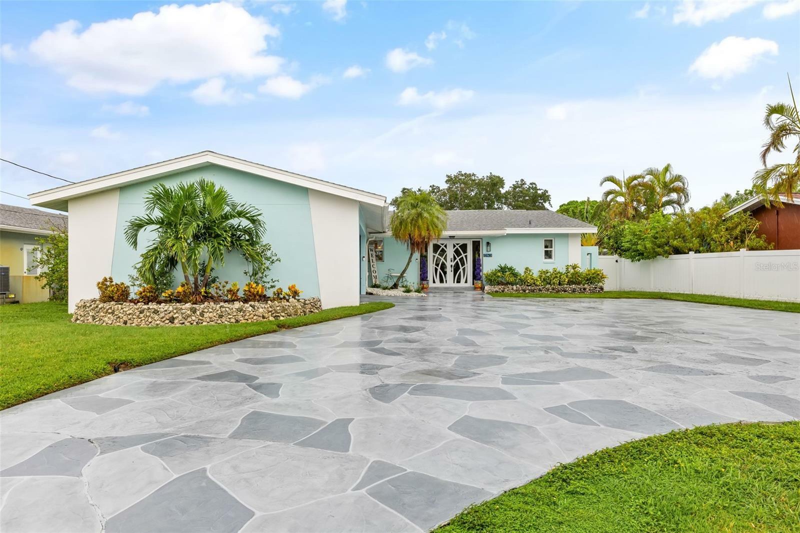 Property Photo: 5690 Bayview Drive FL 33772
