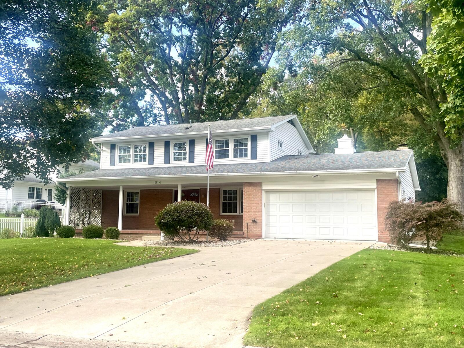 Property Photo:  1014 Morningstar Drive  MI 49203 