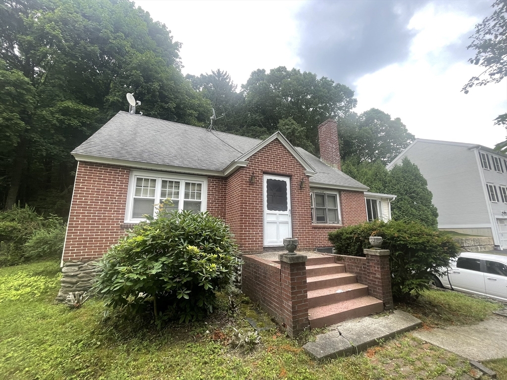 Property Photo: 30 Beechmont St MA 01609