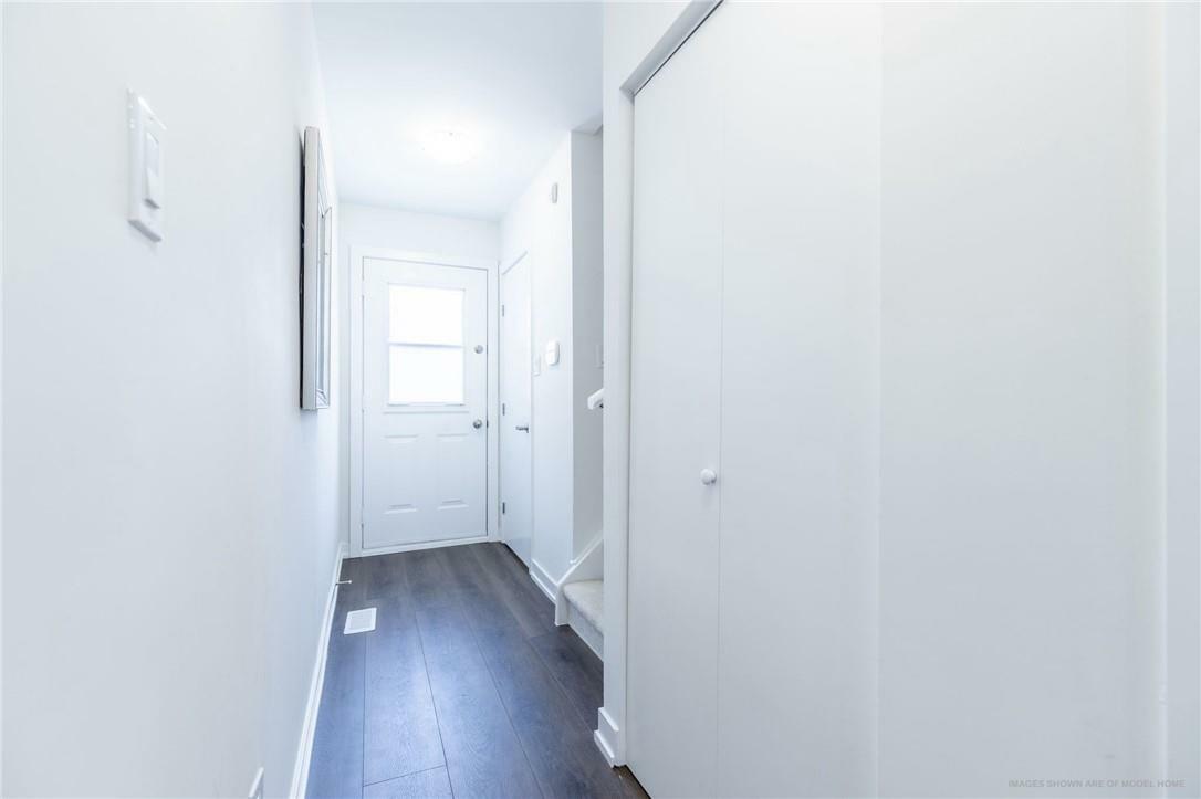 Property Photo:  88 Tunbridge Crescent, Unit #37  ON L8W 1L3 