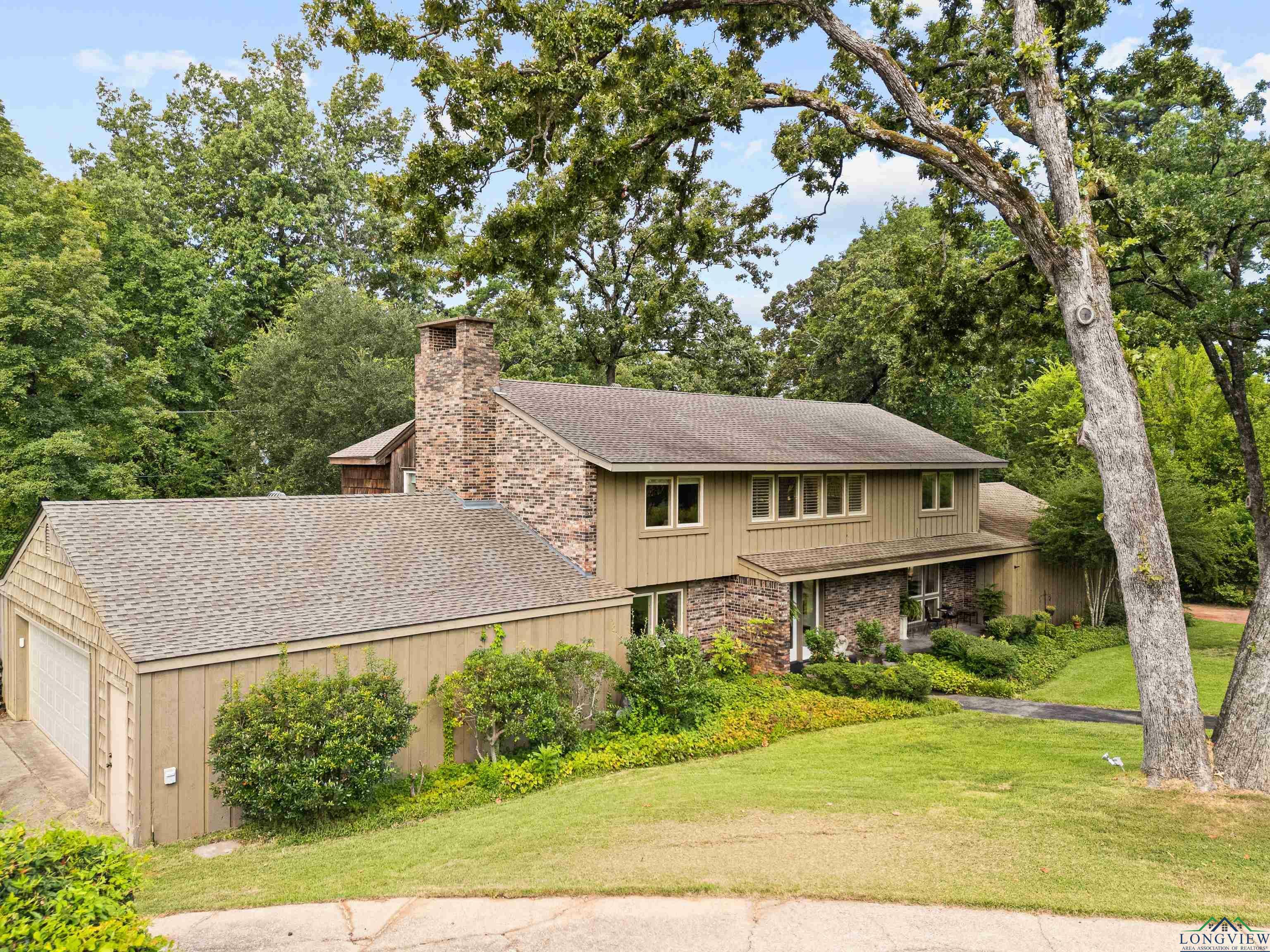 Property Photo:  4 Huntington Circle  TX 75601 