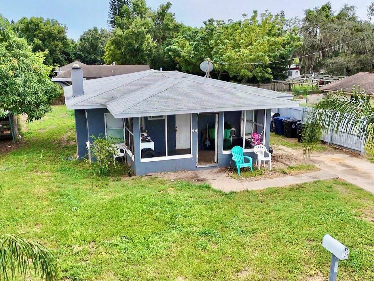 Property Photo:  325 W 9th Street  FL 33843 