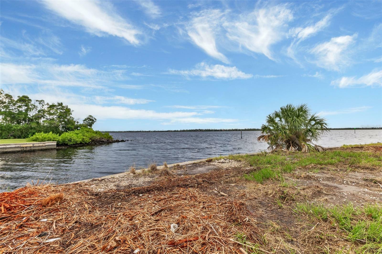 Property Photo:  12440 Quinlan Avenue  FL 33981 