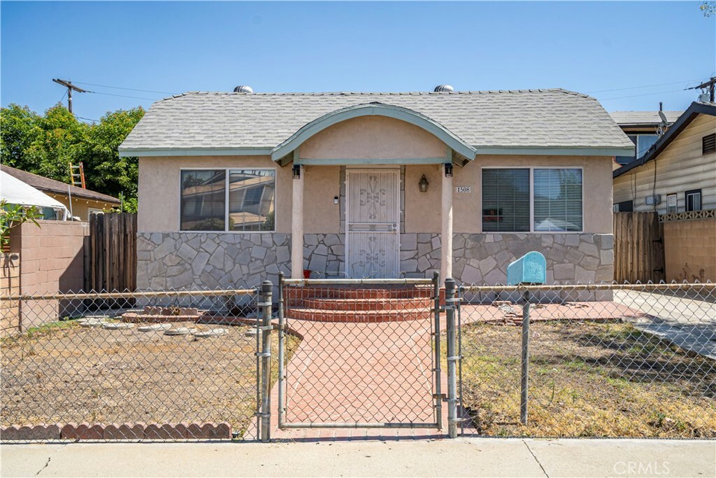 Property Photo:  1508 Sampson Place  CA 90063 