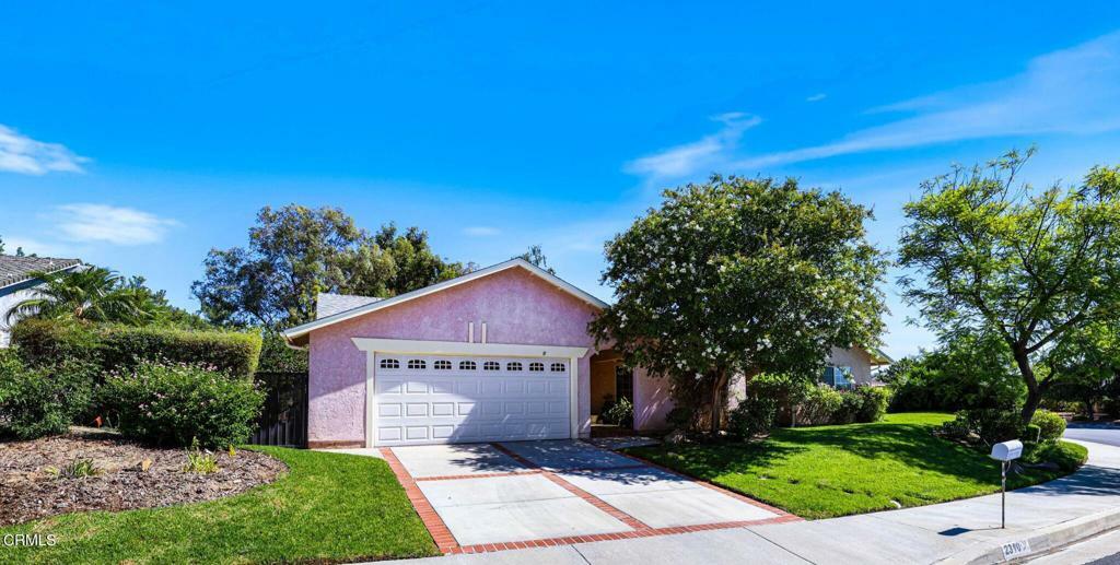 Property Photo:  23109 Vista Delgado Drive  CA 91354 