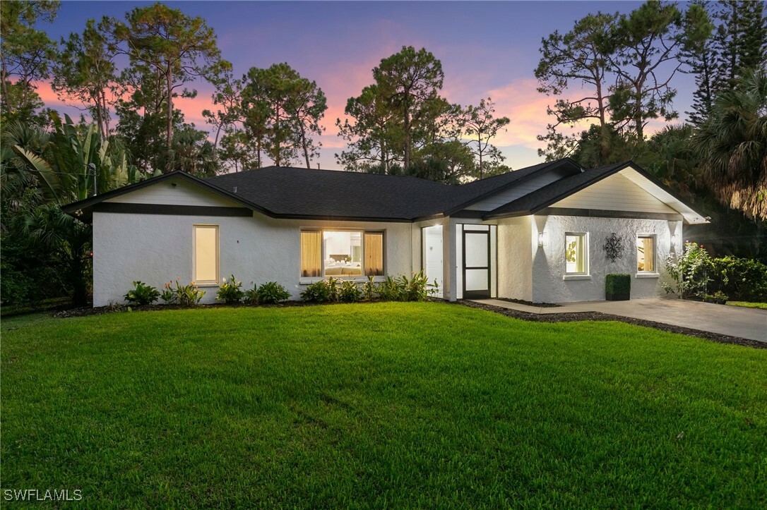 Property Photo:  5260 Hawthorn Woods Way  FL 34116 