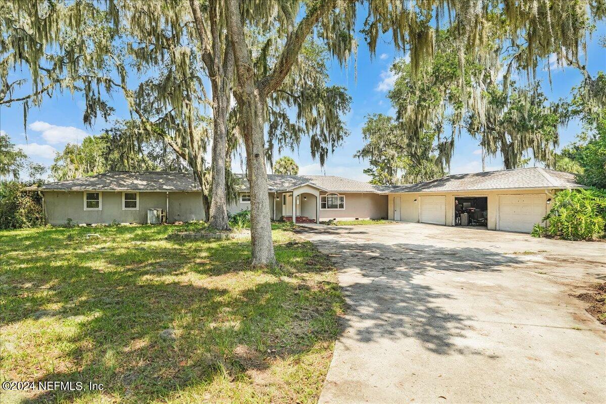 Property Photo:  157 W Grandview Drive  FL 32131 