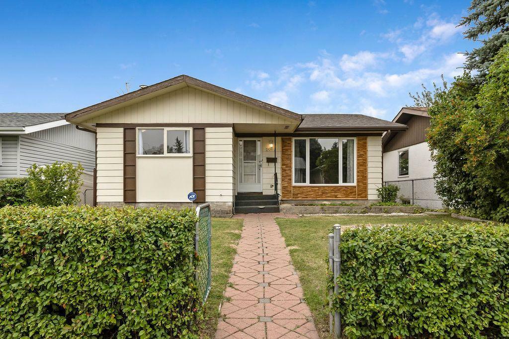 Property Photo: 207 Ogden Crescent SE AB T2C 1P9