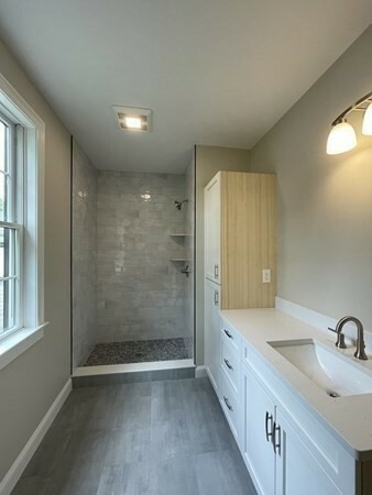 Property Photo:  555 Foundry St A  MA 02375 