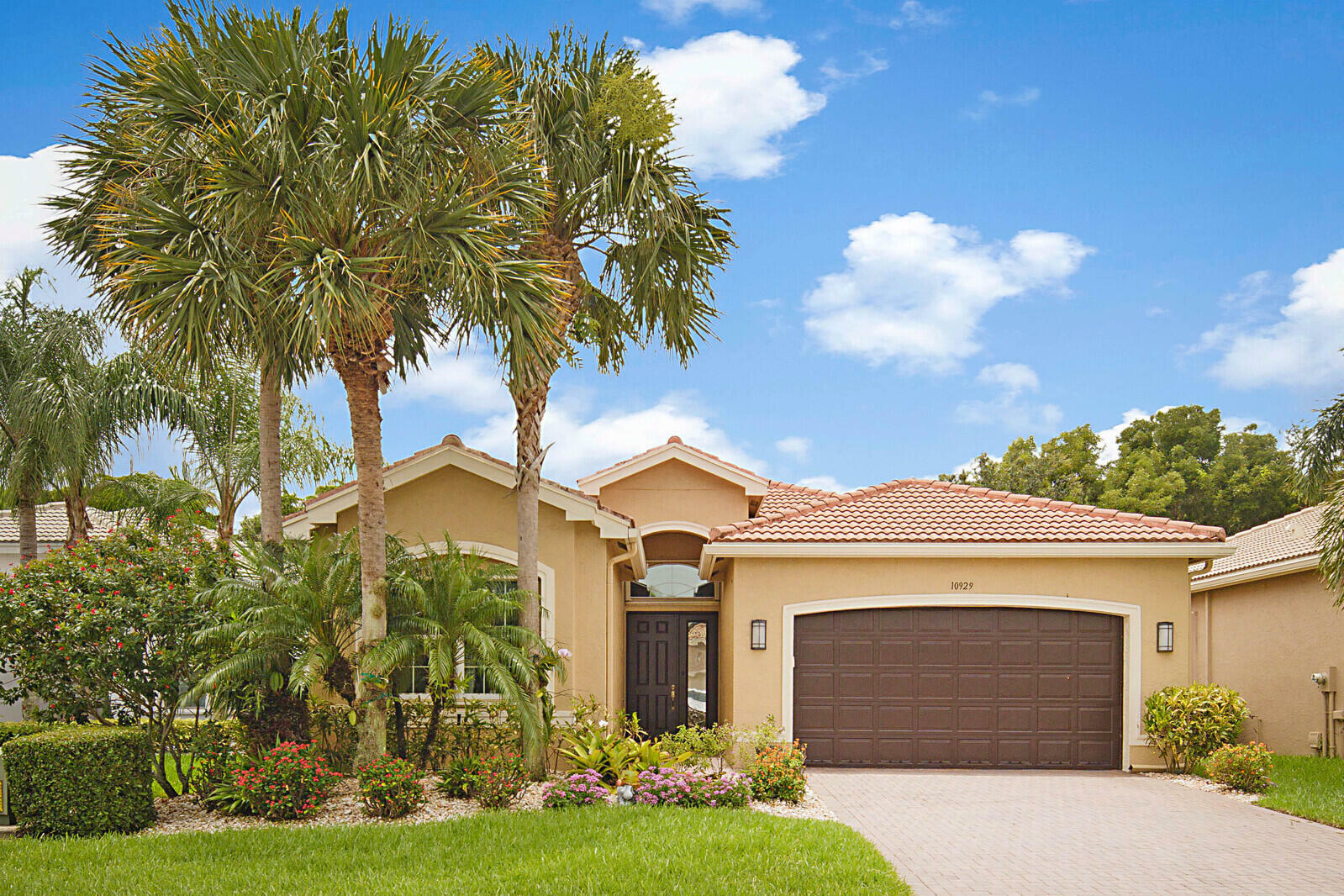 Property Photo:  10929 Carmelcove Circle  FL 33473 