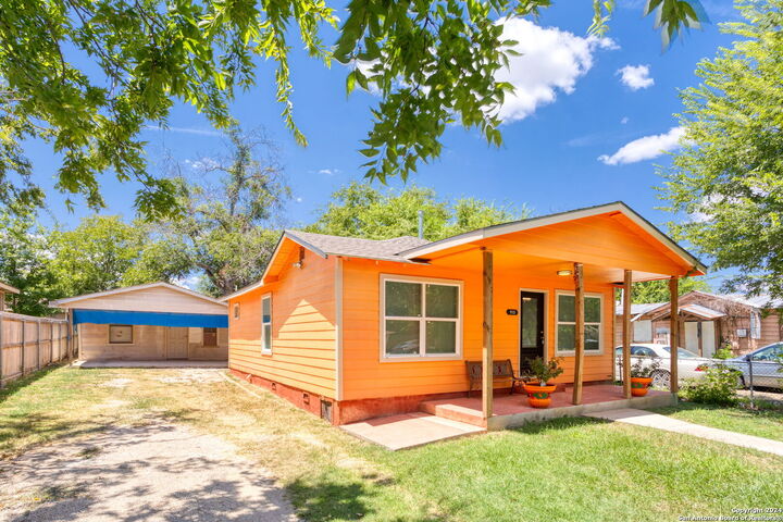Property Photo:  113 Vista Rd  TX 78210 