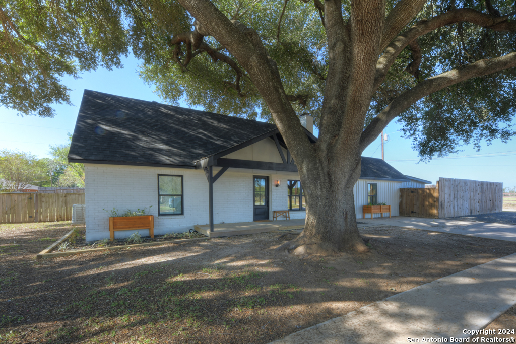 Property Photo: 770 Carls Dr TX 78130