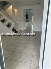 Property Photo:  2712 SE 15th Ct  FL 33035 