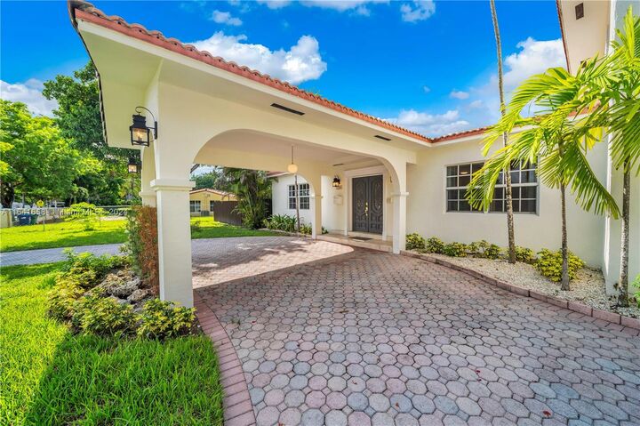 Property Photo: 7100 SW 56th St FL 33155